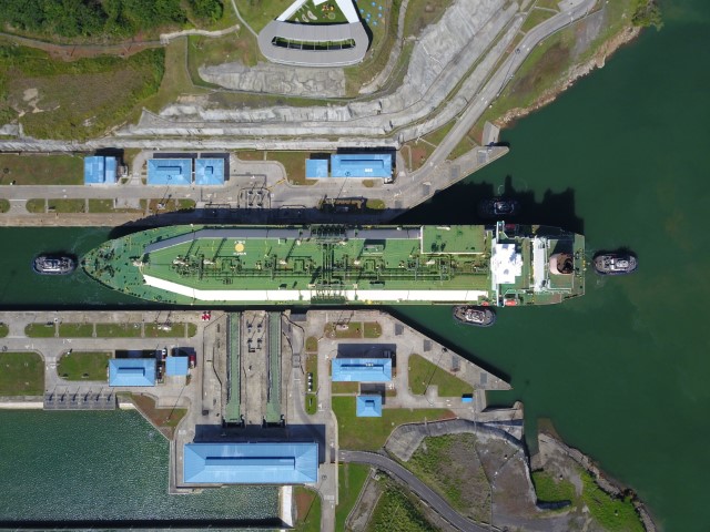 QATARGAS SETS WORLD RECORD WITH Q-FLEX TRANSIT OF PANAMA CANAL