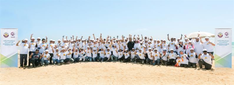 QATARGAS ORGANISES BEACH CLEAN-UP DAY AT AL GHARIYA