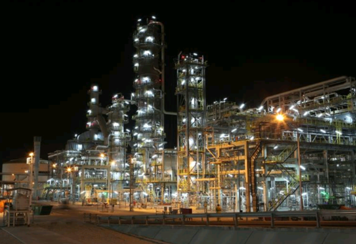 قطرغاز تُعلن بدء التشغيل التجاري لمصفاة لفان